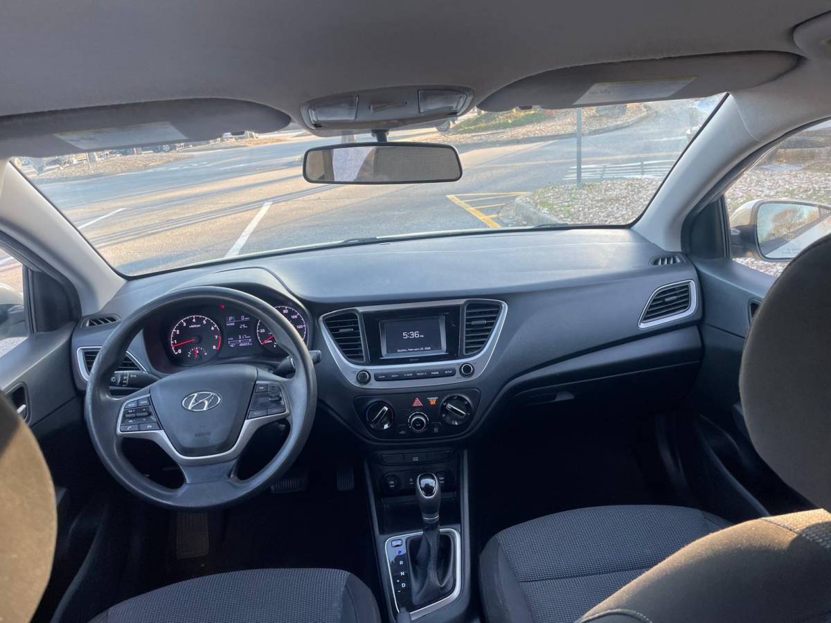 Hyundai Accent SE