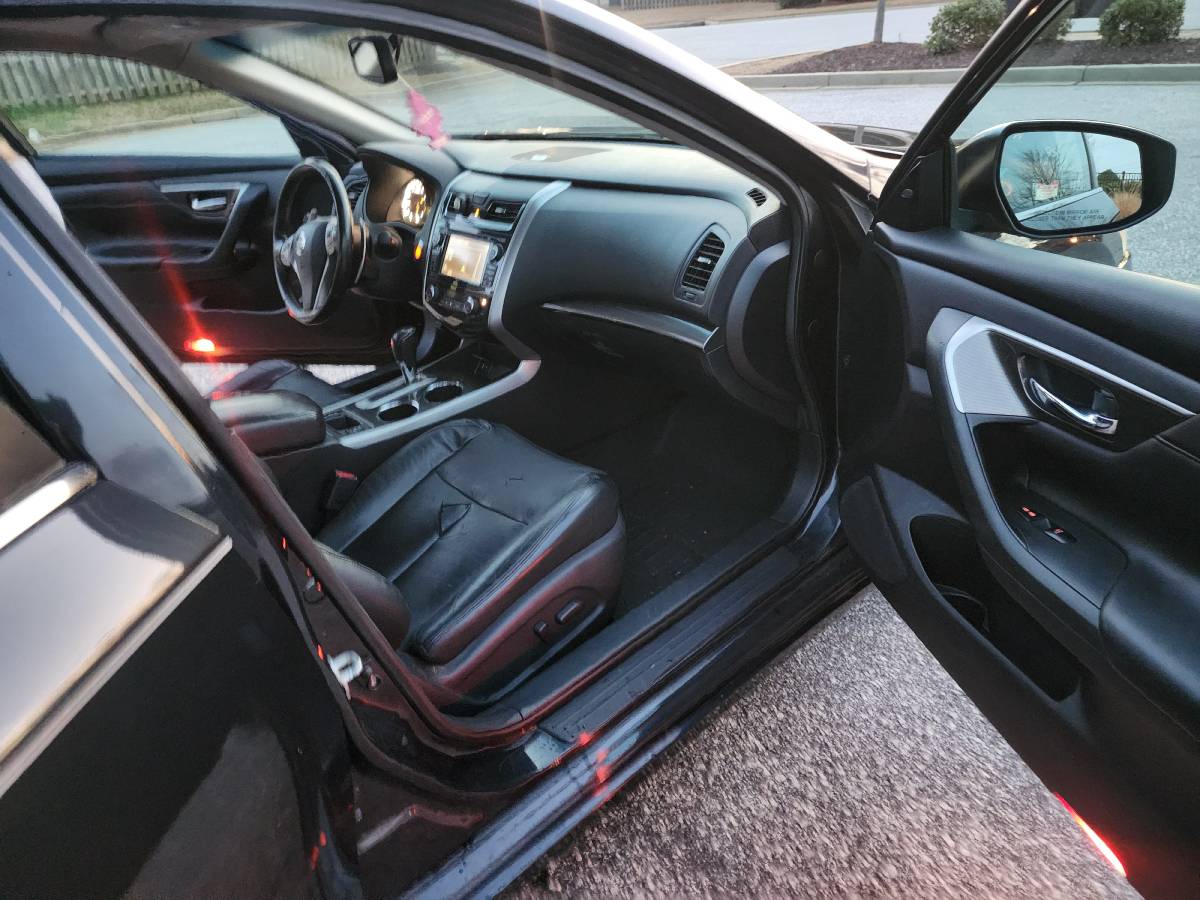 Nissan Altima 2.5 SR