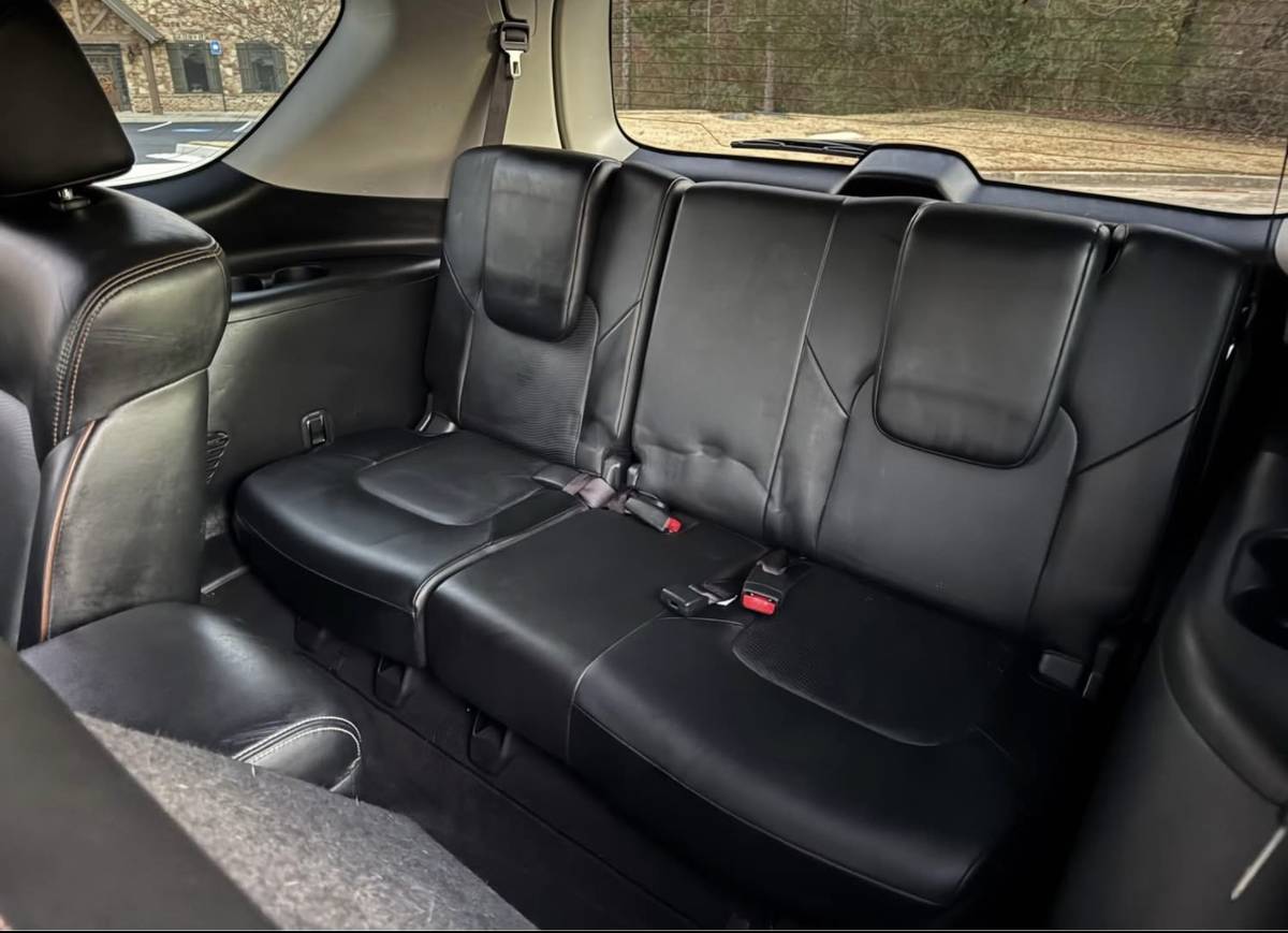 Nissan Armada Platinum