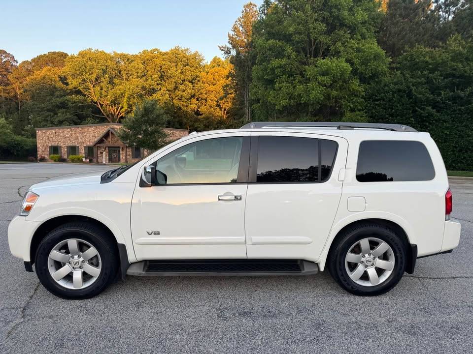 Nissan Armada SE